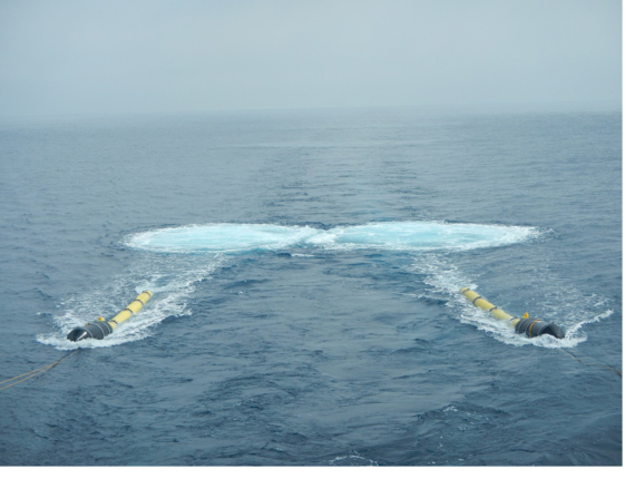 SMT seismic source towed  to the back of L’Atalante 