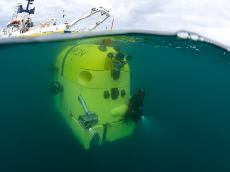 HROV Ariane semi submergé